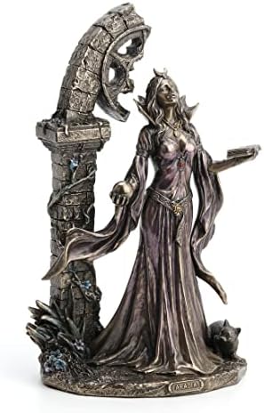 Veronese Design Aradia The Wiccan Queen Cold Cast Resin Statue