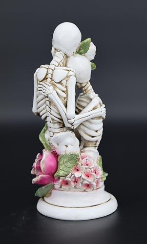 Skeleton Couple Embracing Sculpture Love Until Death