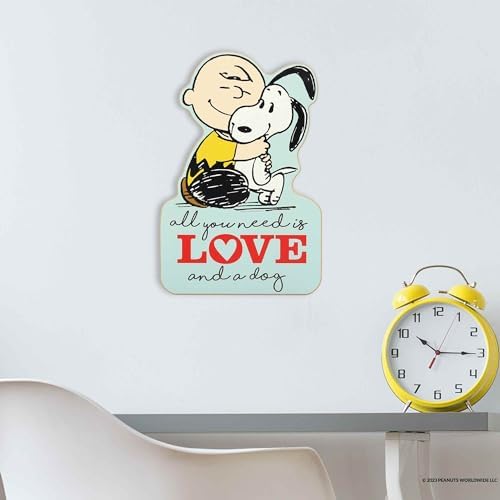 Peanuts Charlie Brown and Snoopy Wall Decor